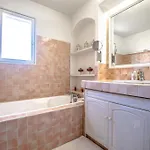 For 9 People 15 Mins Walk From The Beaches And The Center Of Ste Maxime