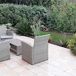 Villa For 9 People 15 Mins Walk From The Beaches And The Center Of Ste Maxime Sainte-Maxime