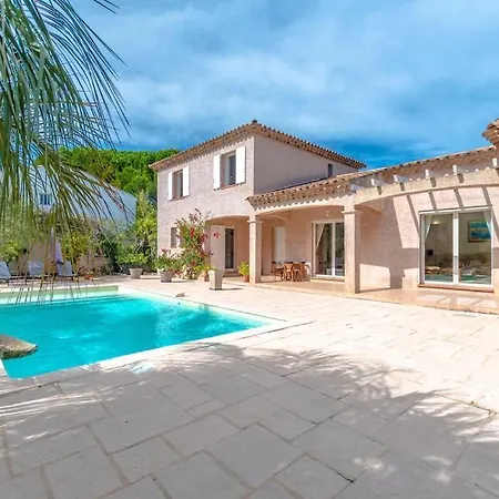 For 9 People 15 Mins Walk From The Beaches And The Center Of Ste Maxime * Sainte-Maxime