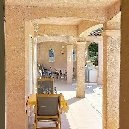 For 9 People 15 Mins Walk From The Beaches And The Center Of Ste Maxime Villa Sainte-Maxime