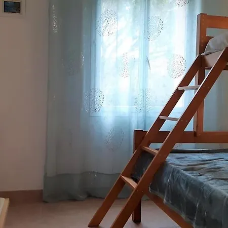 For 9 People 15 Mins Walk From The Beaches And The Center Of Ste Maxime Villa *